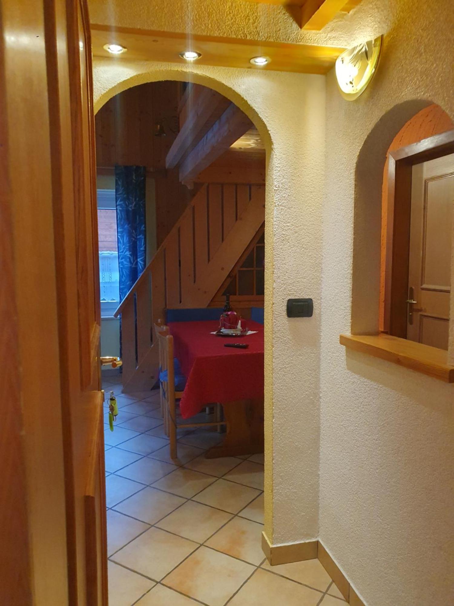 Casa Claudio-Appartamenti In Centro Campitello di Fassa Exterior photo