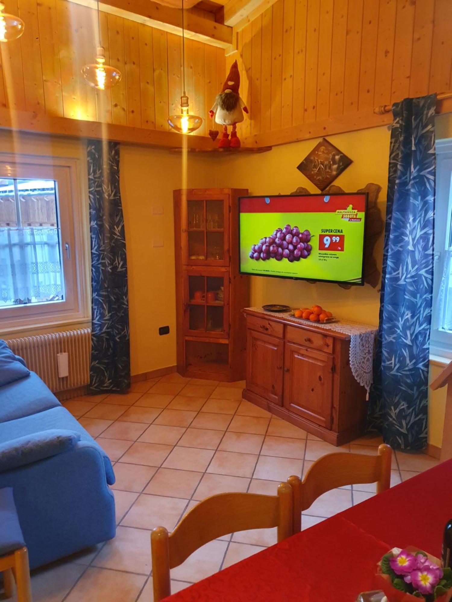Casa Claudio-Appartamenti In Centro Campitello di Fassa Exterior photo