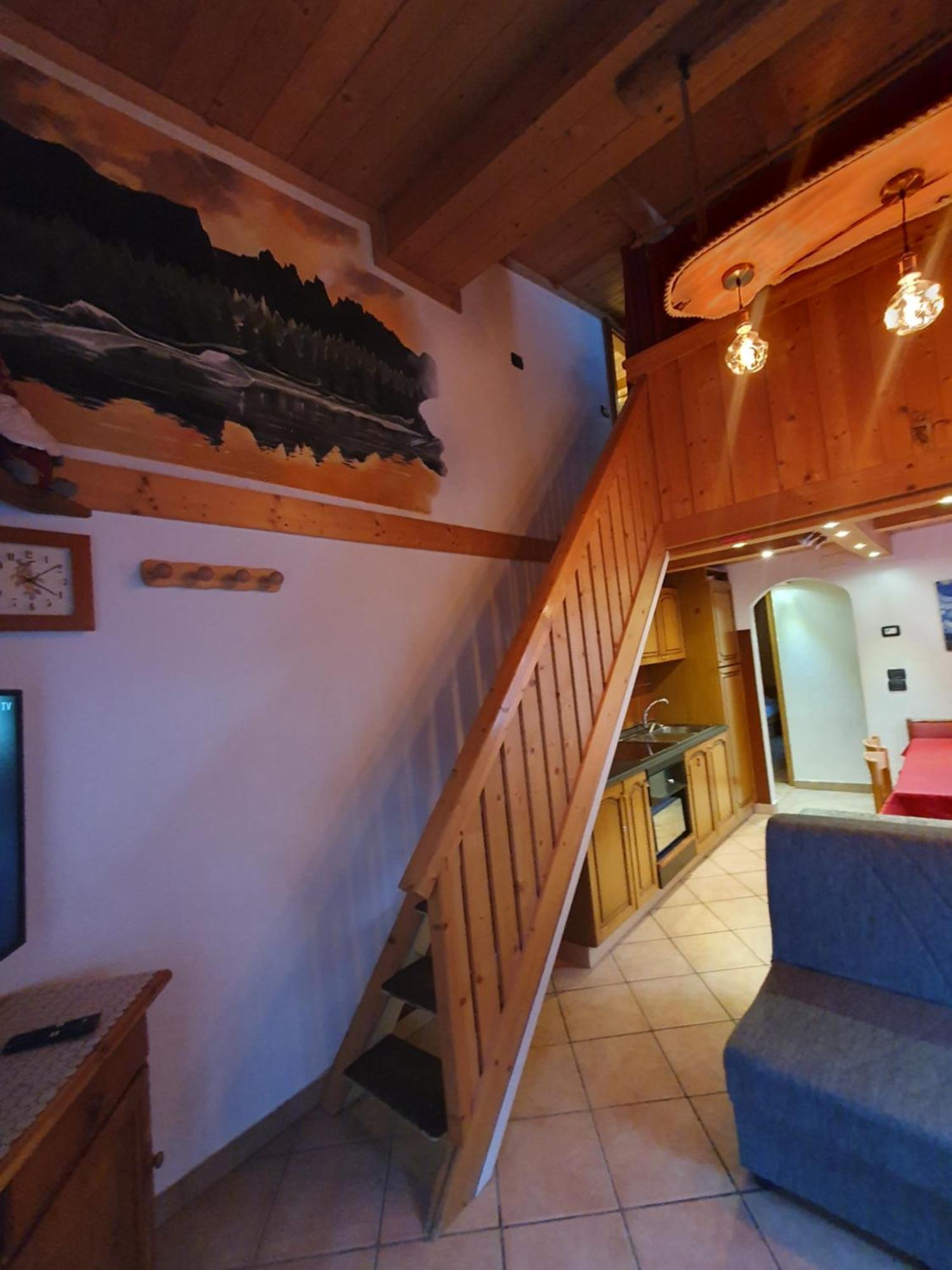 Casa Claudio-Appartamenti In Centro Campitello di Fassa Exterior photo