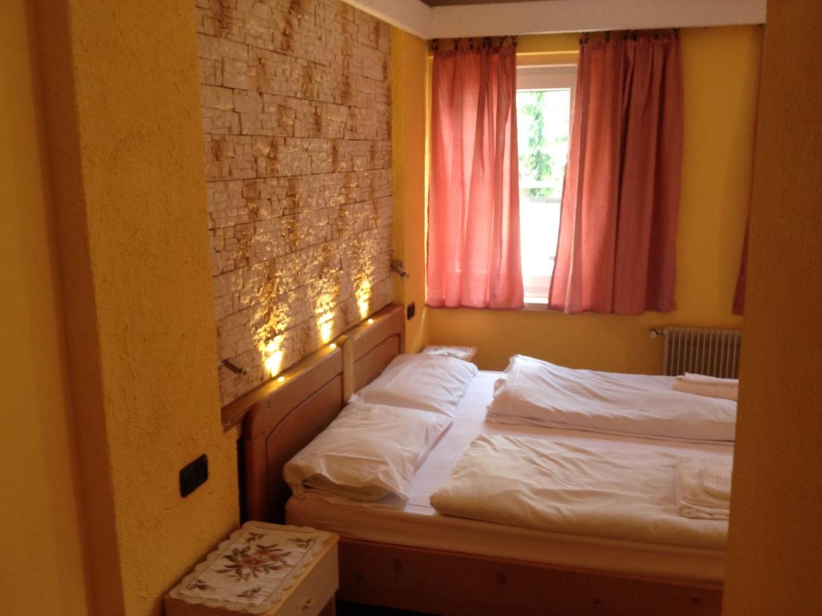 Casa Claudio-Appartamenti In Centro Campitello di Fassa Exterior photo